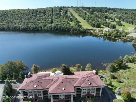 322 Hummingbird Way #102J2, Kidder Twp, PA 18624