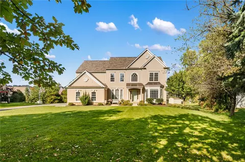 2235 Dubonnet Dr, Macungie, PA 18062