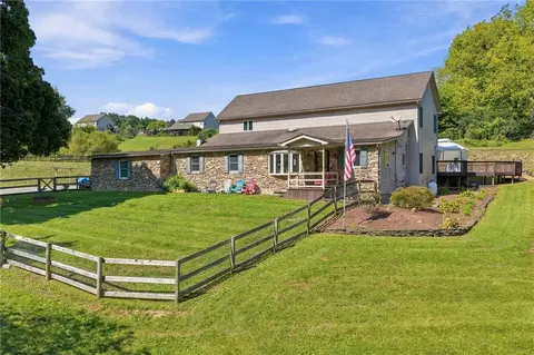 1255 Clearview Rd, Coplay, PA 18037