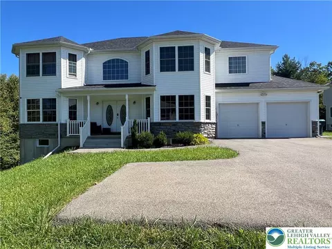 160 Reilly Rd, East Stroudsburg, PA 18302