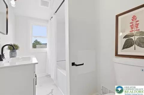 Bath - 635 Spring St, Bethlehem, PA 18018 photo 1 of 1