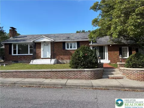 303 N 9th St, Bangor, PA 18013