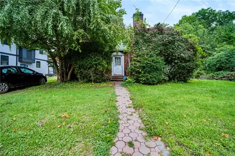 321 Asbury Ave, Melrose Park, PA 19027
