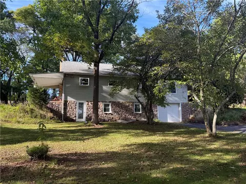 924 Indian Hill Rd, Lehighton, PA 18235
