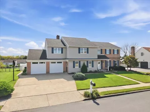 1920 Belleview Dr, Fullerton, PA 18052