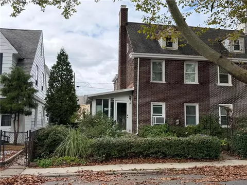 817 Dellwood, Bethlehem, PA 18018