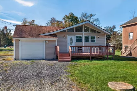 1119 Knollwood Dr, Coolbaugh Twp, PA 18466
