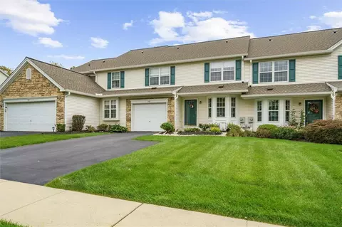 150 Park Ridge Dr, Easton, PA 18040