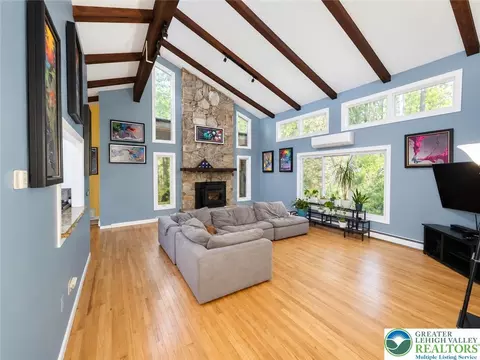 Living - 6375 Decker Rd, Saw Creek, PA 18324 photo 1 of 1