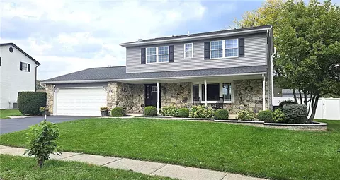 3039 Magnolia Cir, Macungie, PA 18062
