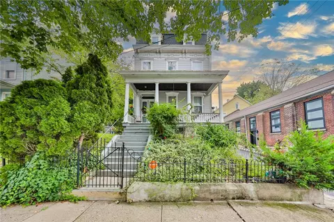 820 Ferry St, Easton, PA 18042