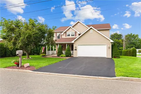 371 Willow Ave, Walnutport, PA 18088
