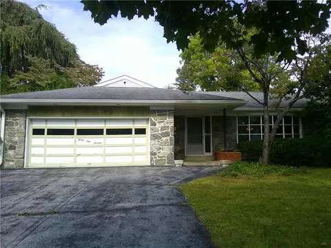 3113 Club Dr, Allentown, PA 18103