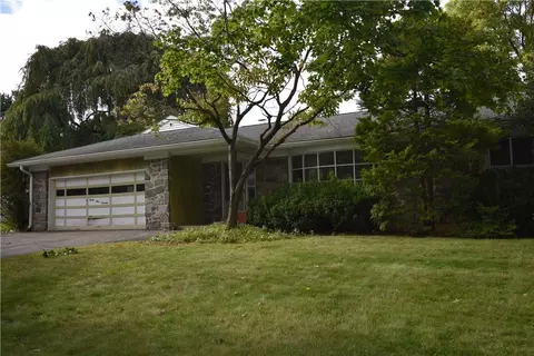 3113 Club Dr, Allentown, PA 18103