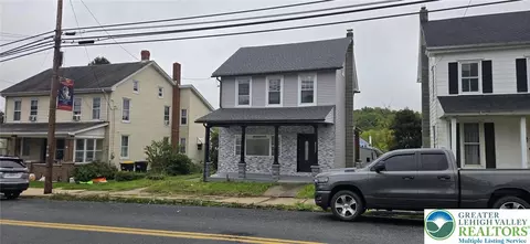 4032 Main St, Slatedale, PA 18079