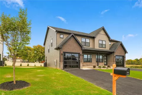 830 Hunter St, Catasauqua, PA 18032