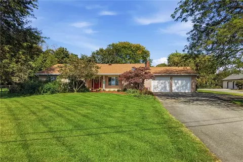 4732 Cardinal St, Schnecksville, PA 18078