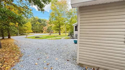 Other - 103 Dunchurch Dr, Saw Creek, PA 18324 photo 2 of 16