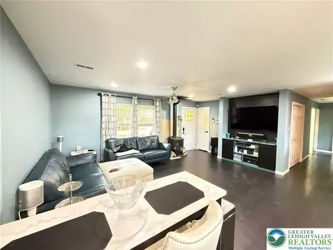 Other - 103 Dunchurch Dr, Saw Creek, PA 18324 photo 6 of 16