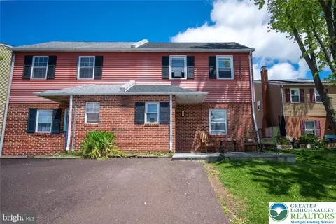 7 Naylor Ct, Quakertown, PA 18951