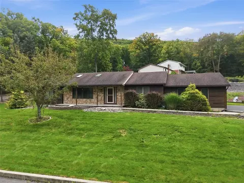 21 Park Ave, Nesquehoning, PA 18240