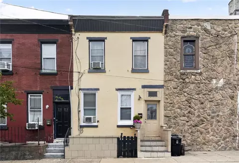 1402 S Hanson St, Philadelphia, PA 19143