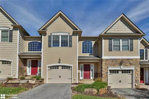 1621 Finches Garden Rd, Bethlehem, PA 18015