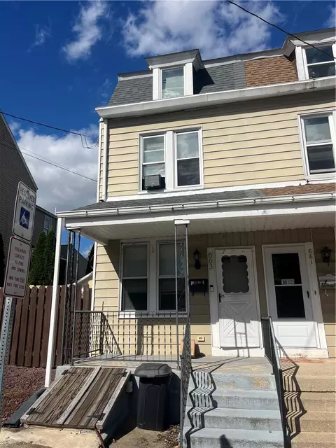 663 Spring Garden St, Easton, PA 18042