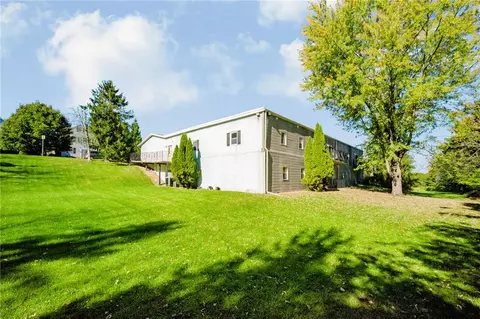3300 Quarry St #B2, Hokendauqua, PA 18052