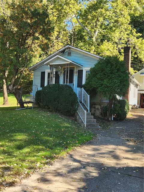 1945 Bushkill Dr, Easton, PA 18040