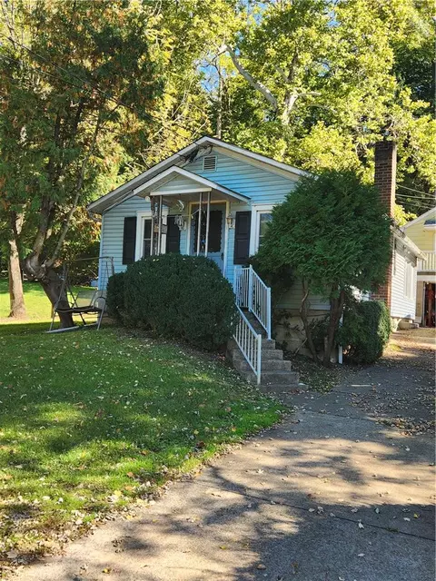 1945 Bushkill Dr, Easton, PA 18040