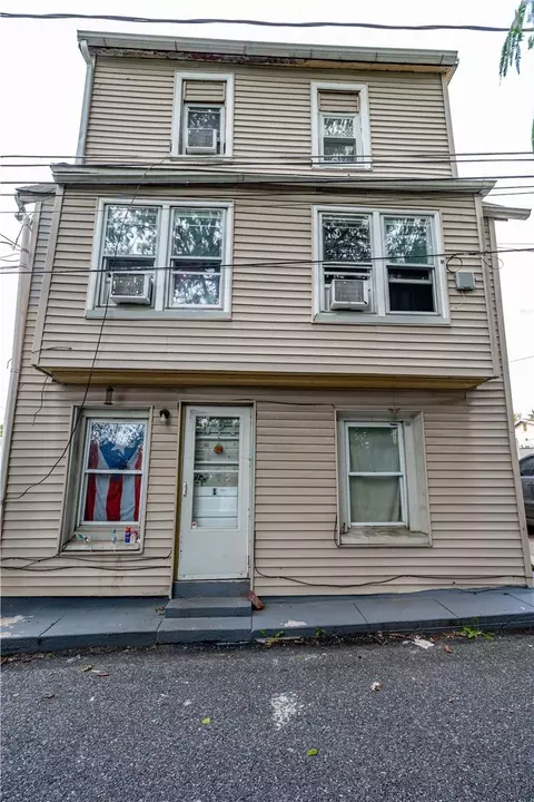 875 Jerome St, Allentown, PA 18109