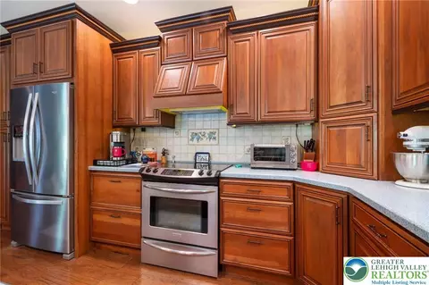 Kitchen - 1222 Spring Rd, Andreas, PA 18211 photo 4 of 5