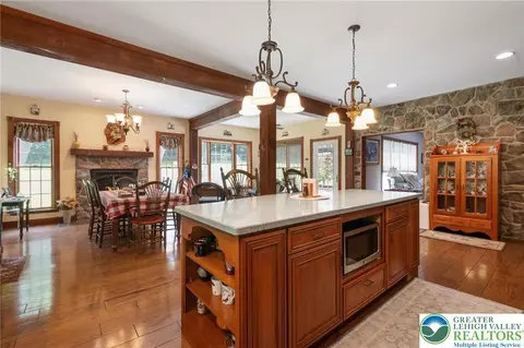 Kitchen - 1222 Spring Rd, Andreas, PA 18211 photo 3 of 5