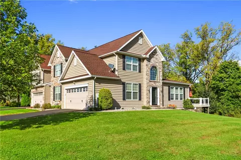 1235 Monarch Ln, Breinigsville, PA 18031