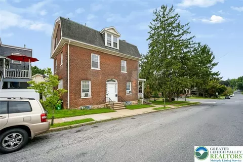 1110 Bushkill St, Easton, PA 18042