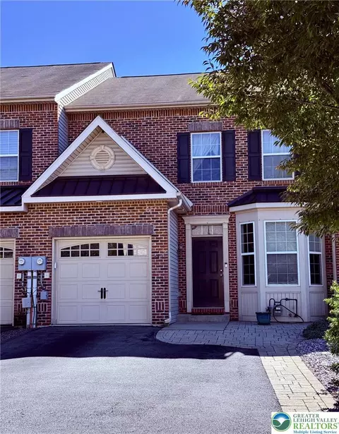 4527 Bellflower Way, Allentown, PA 18104