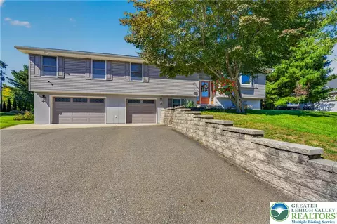 1158 Pecan Ln, Walnutport, PA 18088