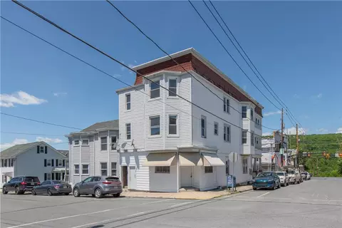 265 E Bertsch St, Lansford, PA 18232