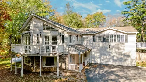 618 Old Stage Rd, Albrightsville, PA 18210