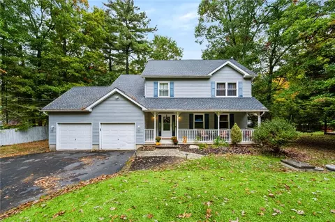 558 Ash Ln, Saylorsburg, PA 18353