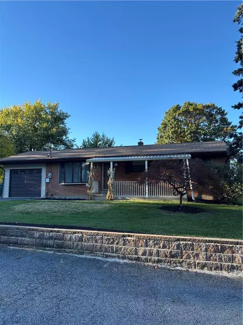 775 Fetters Ln, Wescosville, PA 18106