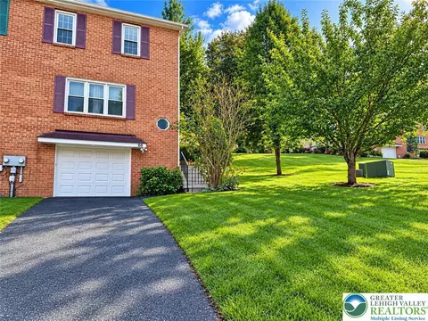 68 Highlands Blvd, Easton, PA 18042