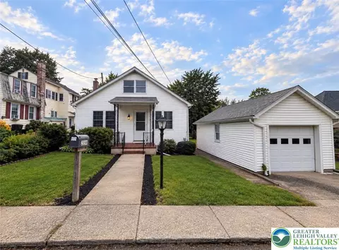 2198 Focht Ave, Bethlehem, PA 18015