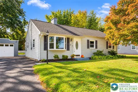 22 Northview Ave, Easton, PA 18045