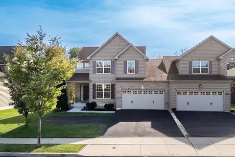 9624 Crescent Ln, Breinigsville, PA 18031