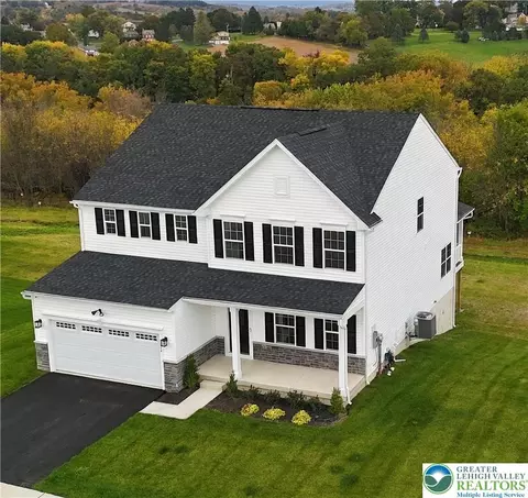 3544 High Meadow Dr, Northampton, PA 18067