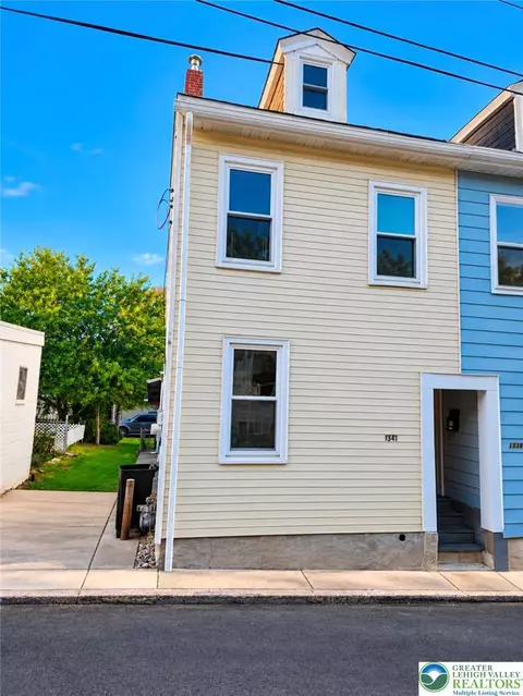 1341 Pine St, Easton, PA 18042