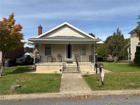 735 Lexington St, Allentown, PA 18103