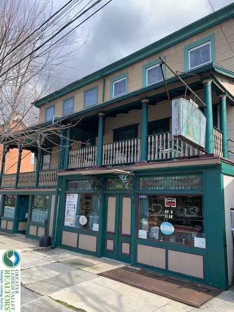 735 Front St, Catasauqua, PA 18032